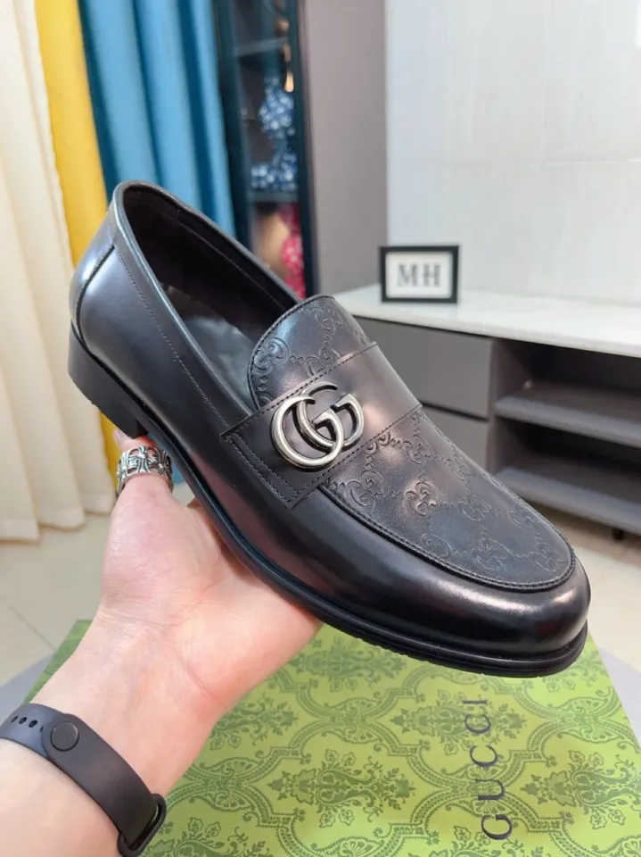 Men's shoes 💰500🌹🌹Niuli [GUCCI Gucci] A new style of formal men's leather shoes is coming~ The original quality upper is made of patent leather imported from Italy, the leather is soft and delicate, comfortable and soft first-layer cowhide lining, rubber wear-resistant outsole, the shoe shape is dignified and domineering, and the luxury charm cannot be concealed! The natural and free nouveau riche leads the trend. Code number: 38-44